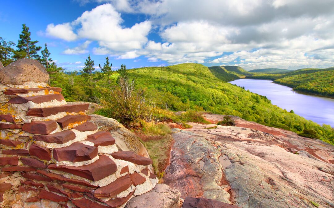 This Underrated Michigan Park Looks Like The Best National Parks On The East Coast Rolled Into One